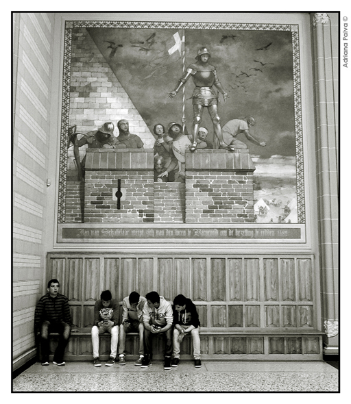 No hall de entrada do Rijksmuseum: Pintura decorativa de Georg Sturm. Circa 1885. Amsterdam. Foto por Adriana Paiva Jornalista.